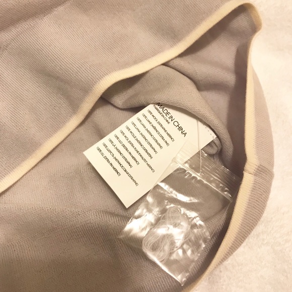 Club Monaco Wool Light Sweater (XS) Color Lavender - Picture 3 of 7